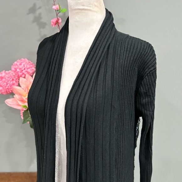 Unique Int’l Cardigan - Picture 6 of 12